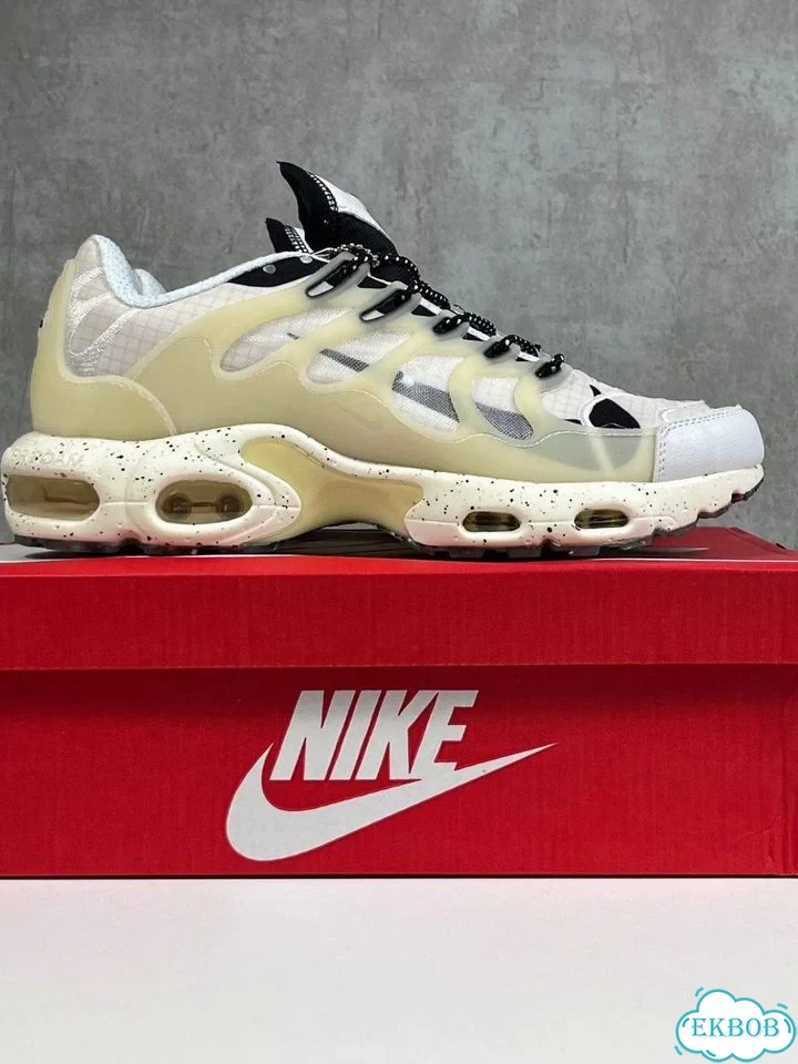 Кроссовки Nike Air Max Terrascape Plus белые фото 1