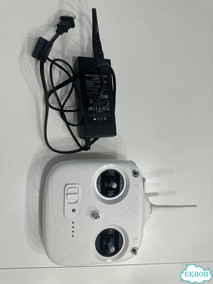 Пульт dji 3 и зарядное устроситво фото 1