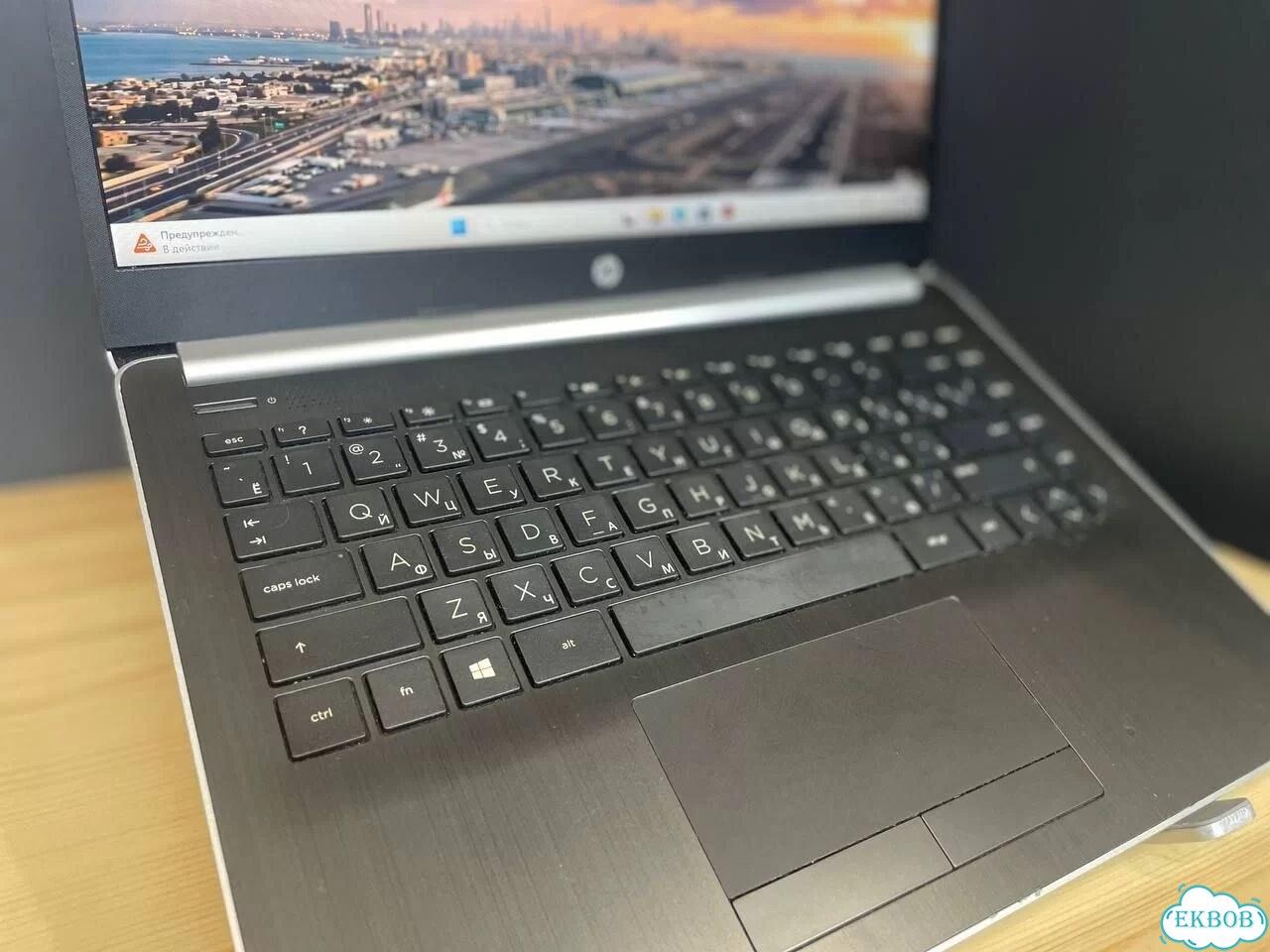 Ноутбук HP / Athlon 300U / 12GB / SSD 128 фото 2