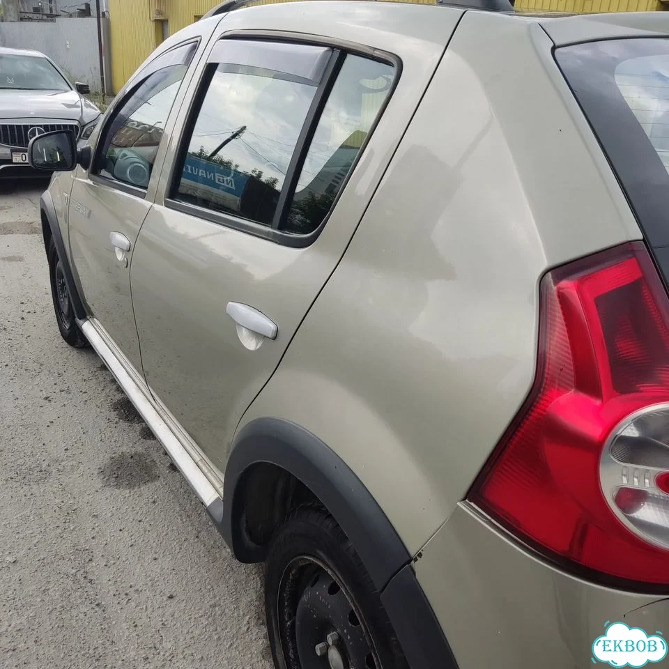 Renault Sandero Stepway 1.6 MT, 2012, 175 000 км фото 5