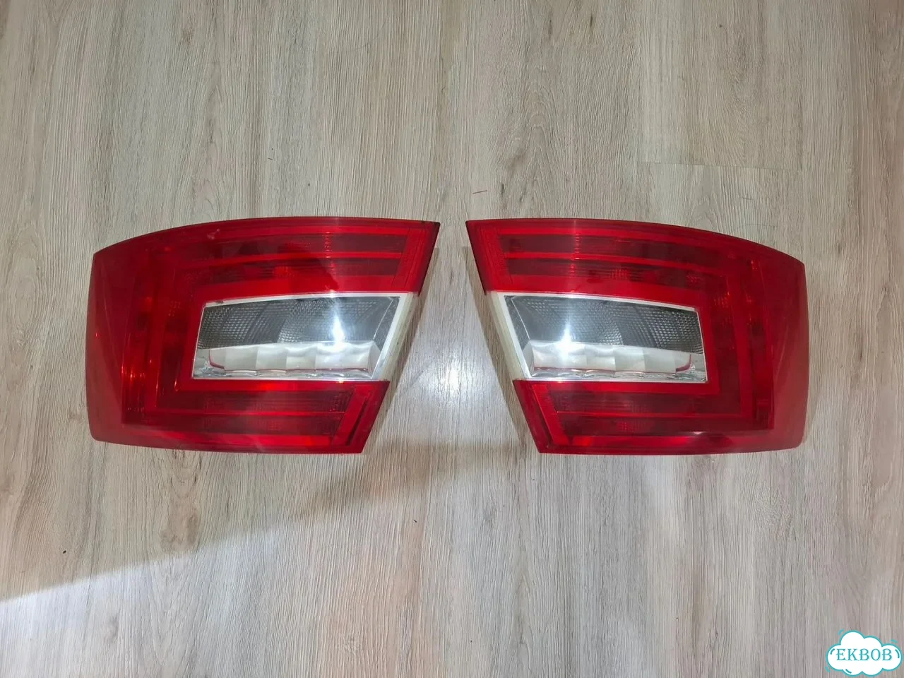 Задние фонари skoda octavia a7 (оригинал) фото 1