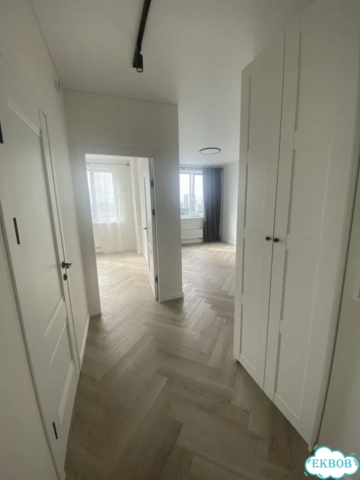 2-к. квартира, 36 м², 14/18 эт. фото 4