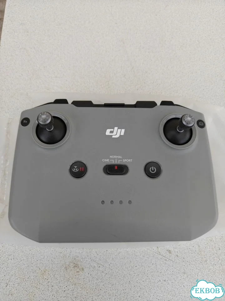 Пульт квадрокоптер DJI Mini 3 pro фото 1