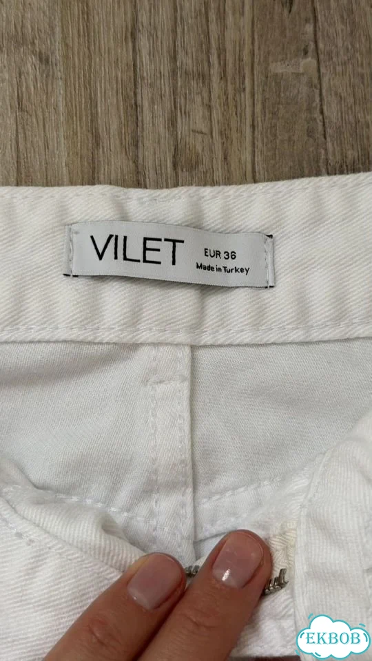 Белые джинсы vilet фото 3