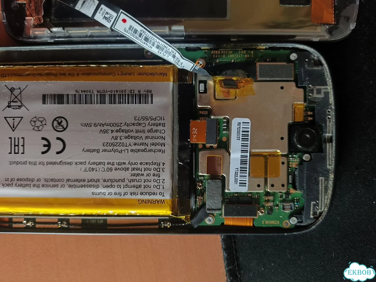 Yota YotaPhone 2, 2/32 ГБ фото 2