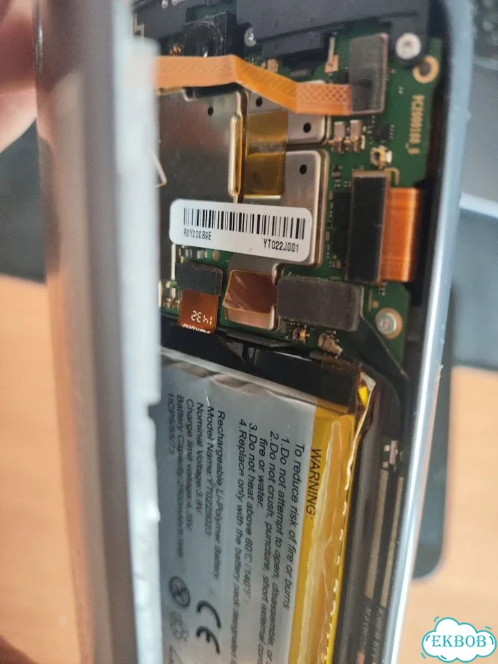 Yota YotaPhone 2, 2/32 ГБ фото 3