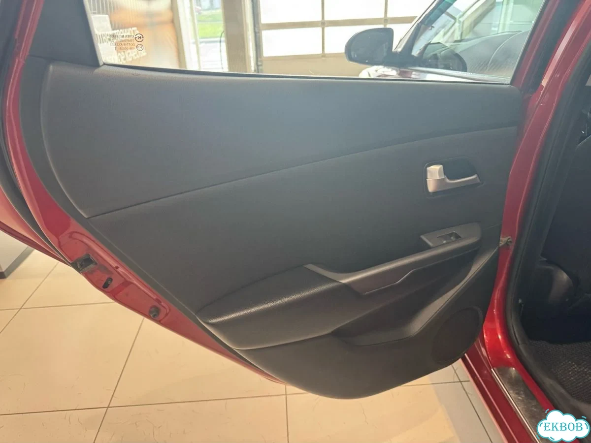 Kia Rio 1.6 AT, 2012, 181 000 км фото 11