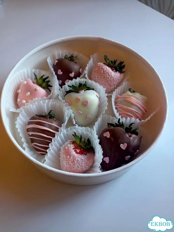Клубника в шоколаде, черешня, бананы, манго фото 1