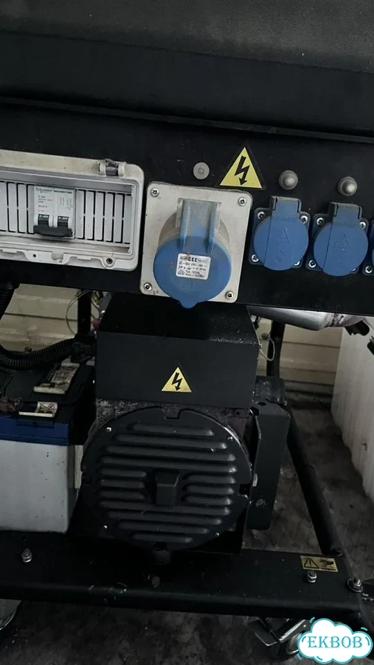 Бензиновый генератор sdmo 7000 E AVR C auto фото 7