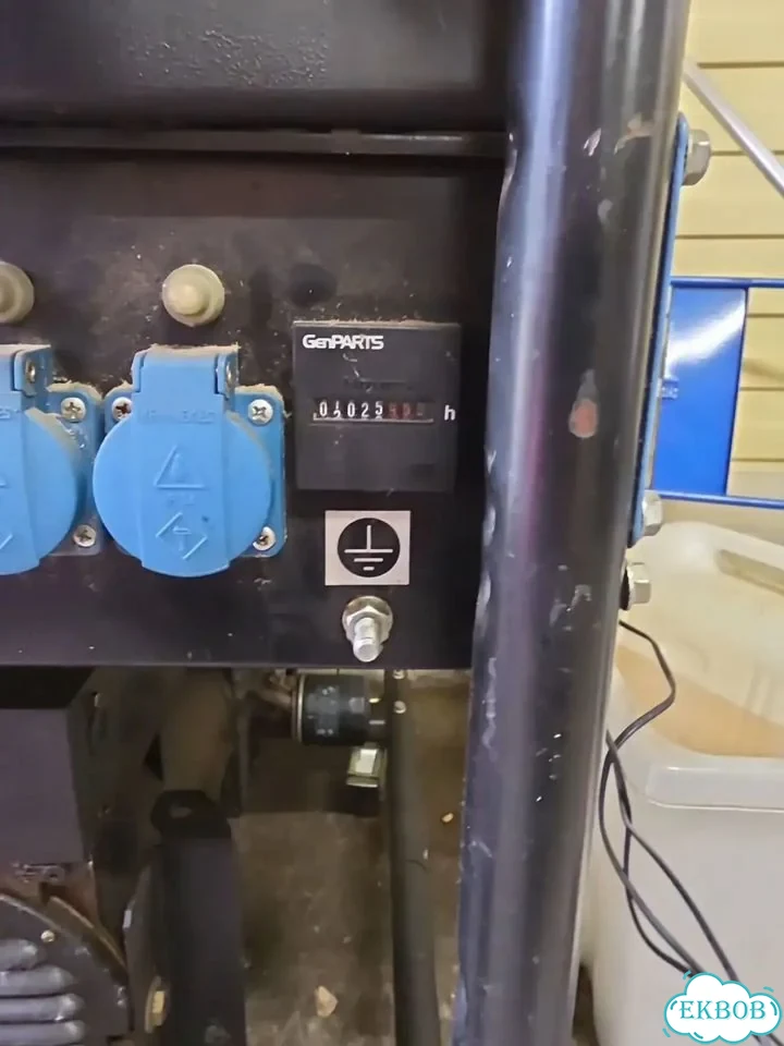 Бензиновый генератор sdmo 7000 E AVR C auto фото 8