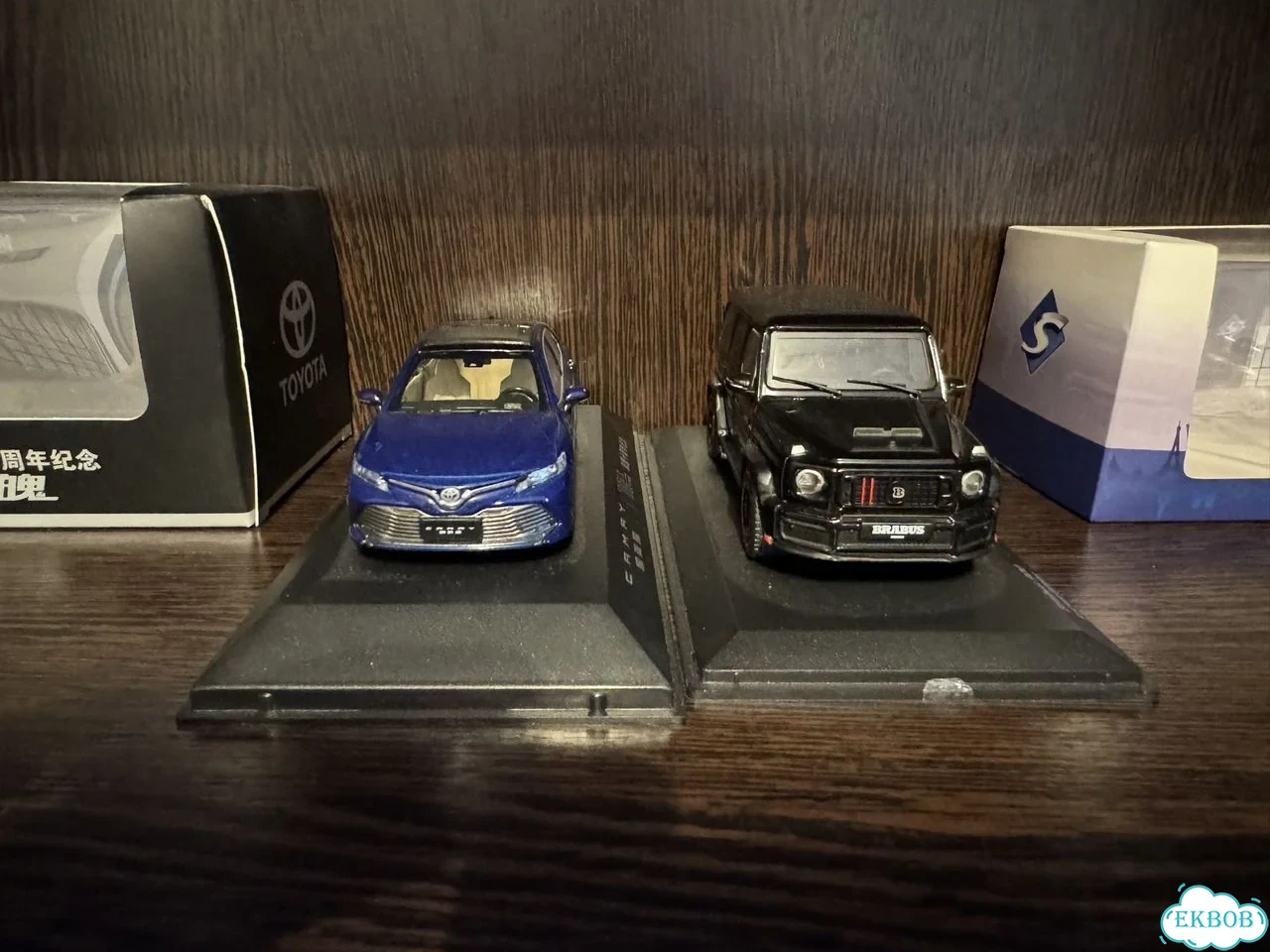 Toyota, Mercedes 1:43 Solido фото 1