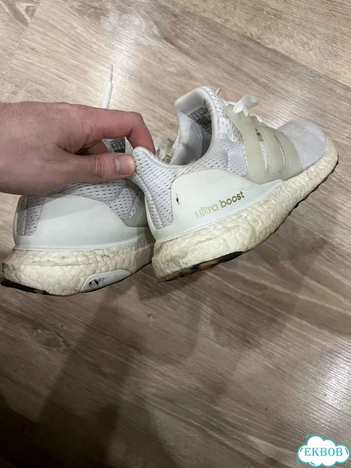 Кроссовки Adidas ultraboost 22 triple white фото 4