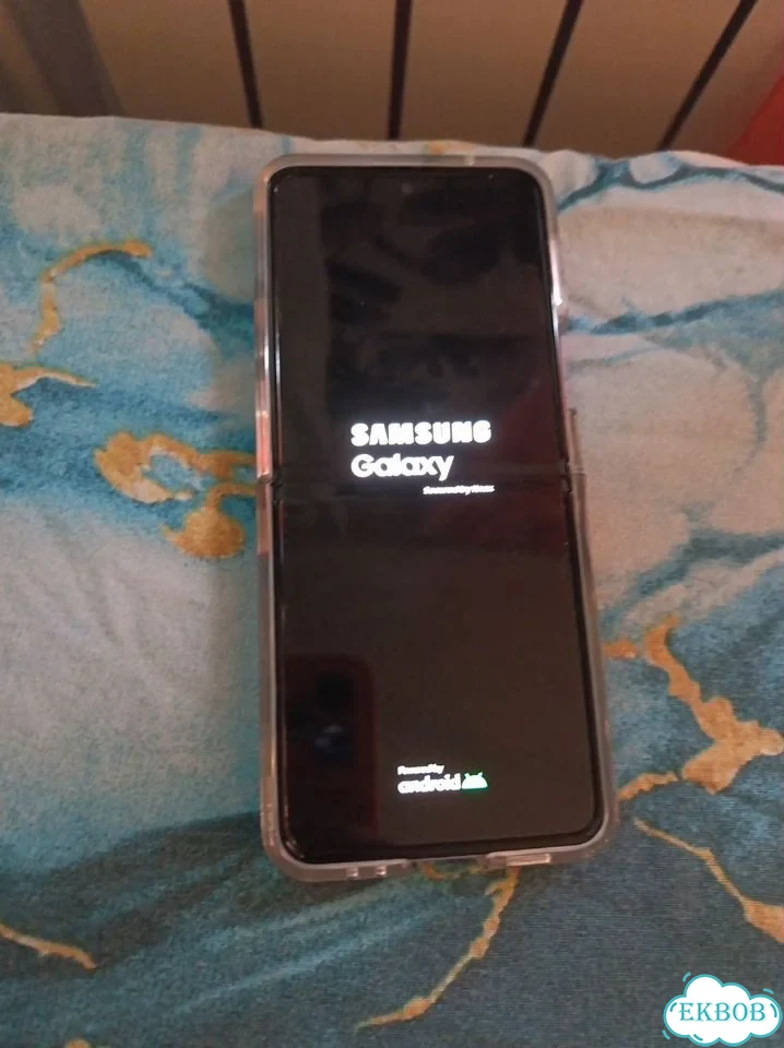 Samsung Galaxy Z Flip3, 8/256 ГБ, 1 SIM фото 5