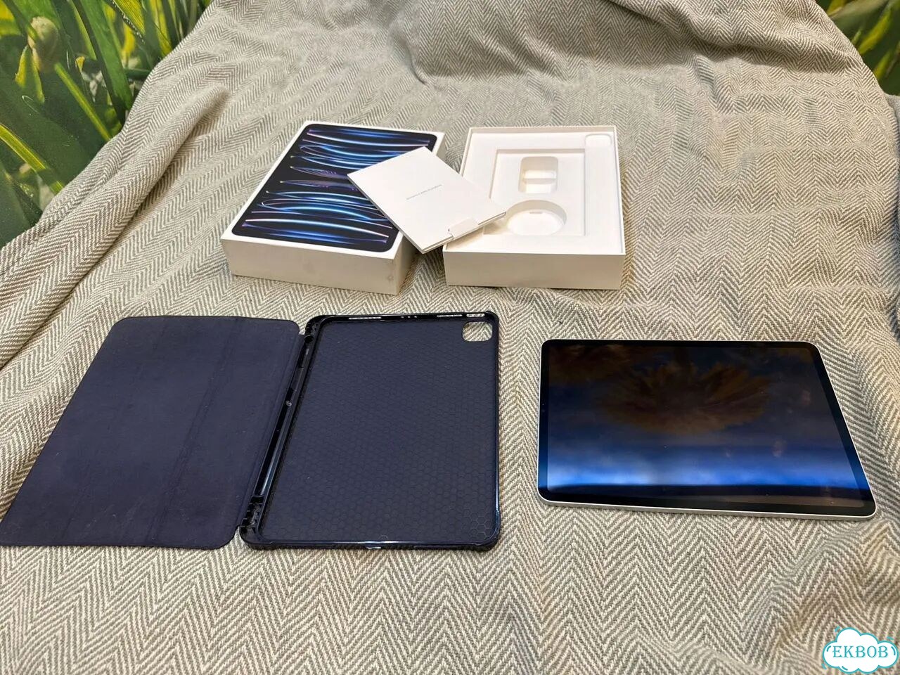 iPad pro 11 2022 m2 128gb фото 4
