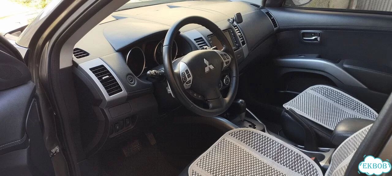 Mitsubishi Outlander 2.4 CVT, 2011, 239 500 км фото 10
