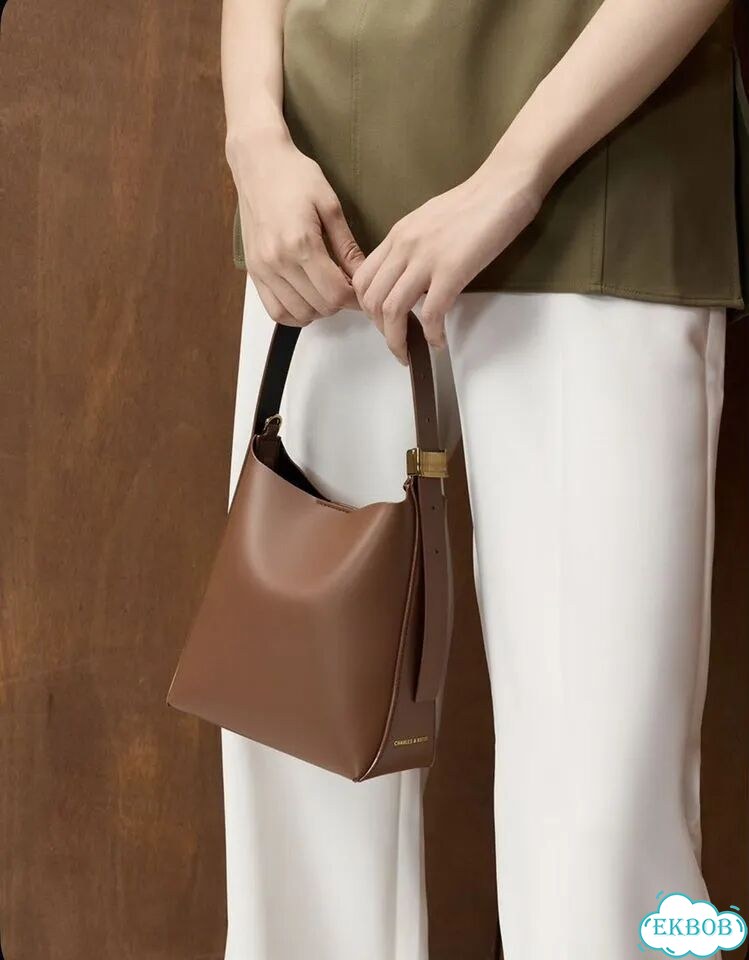 Charles keith сумка фото 2