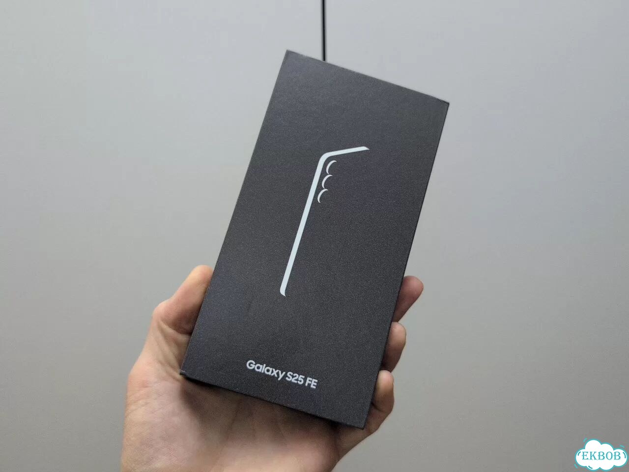 Samsung Galaxy S25 FE, 8/256 ГБ, SIM + eSIM фото 3