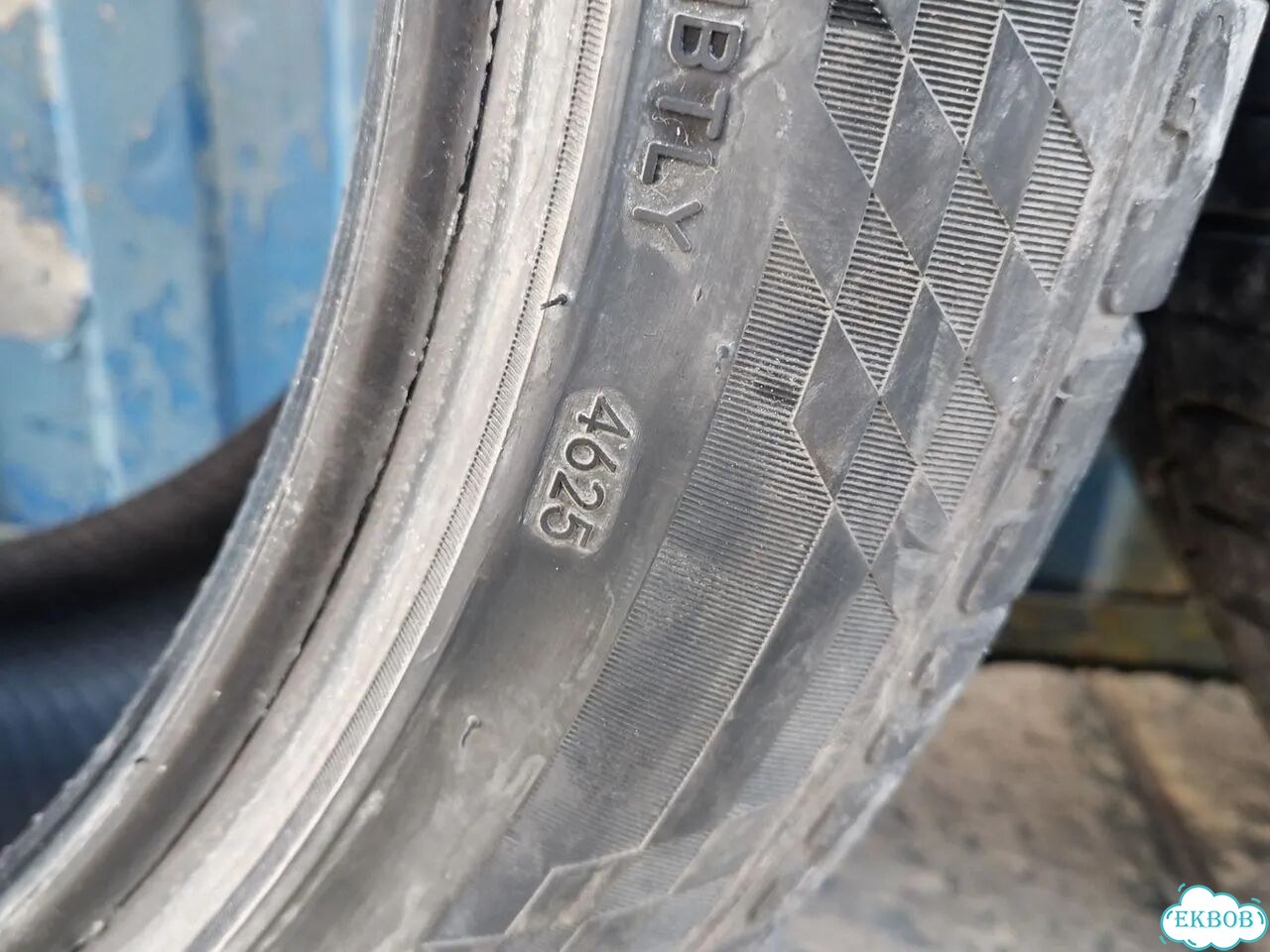 RoadX RXMotion U11 275/40 R19 110 фото 2