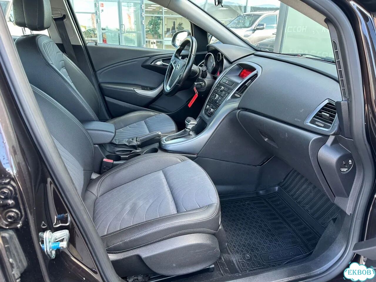 Opel Astra 1.6 AT, 2013, 169 701 км фото 7