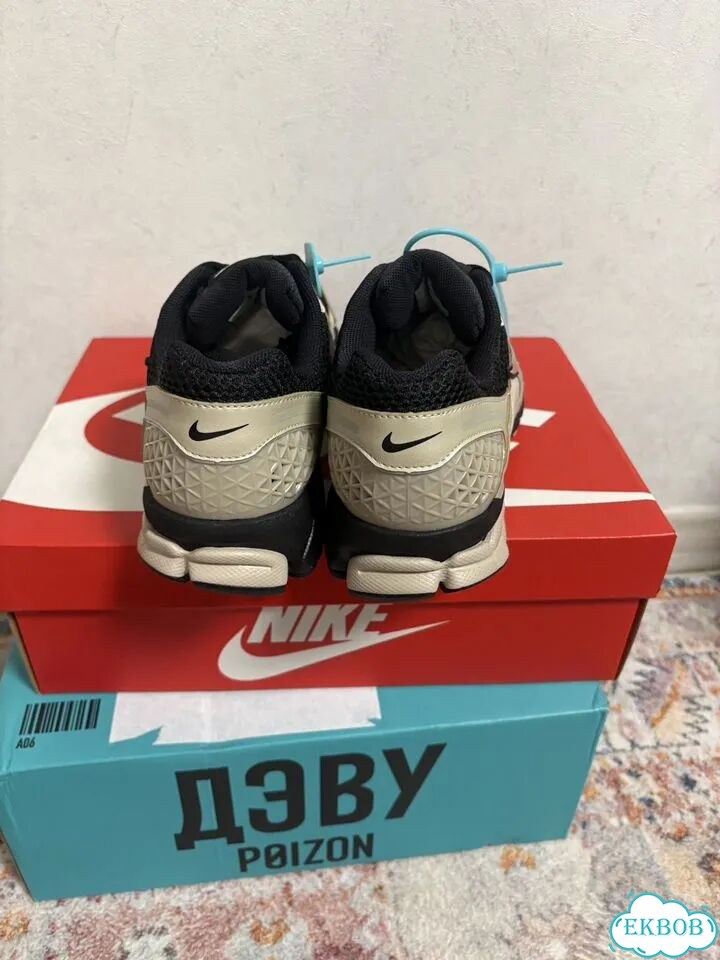Nike Zoom Vomero 5 Оригинал 42 фото 4