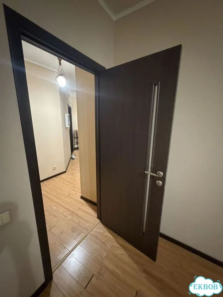 Двери бу с коробкой 5 штук в комплекте фото 3