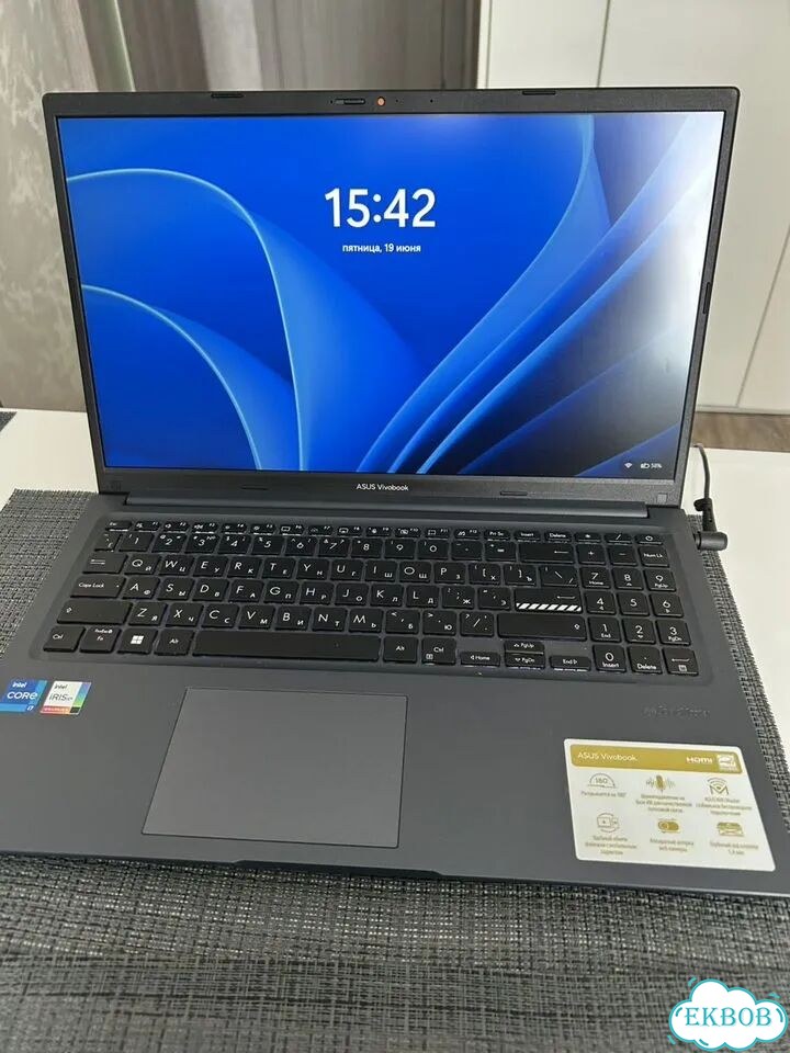 Продается ноутбук asus Vivobook фото 2