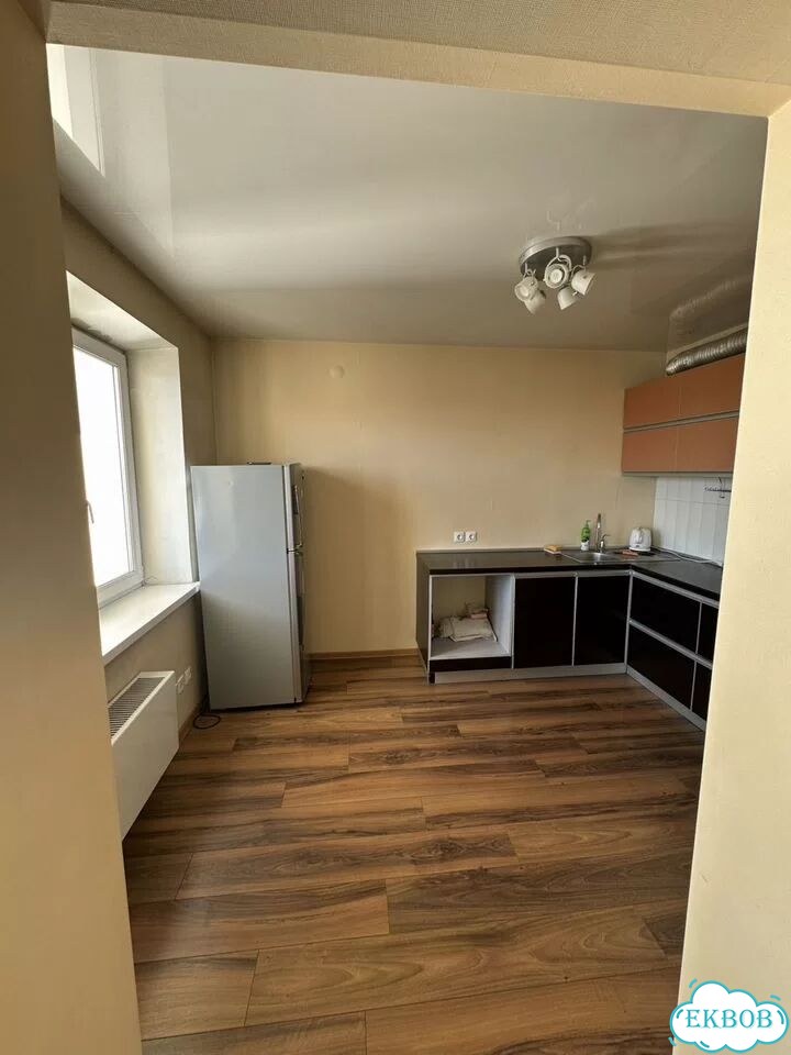 2-к. квартира, 65 м², 10/12 эт. фото 13