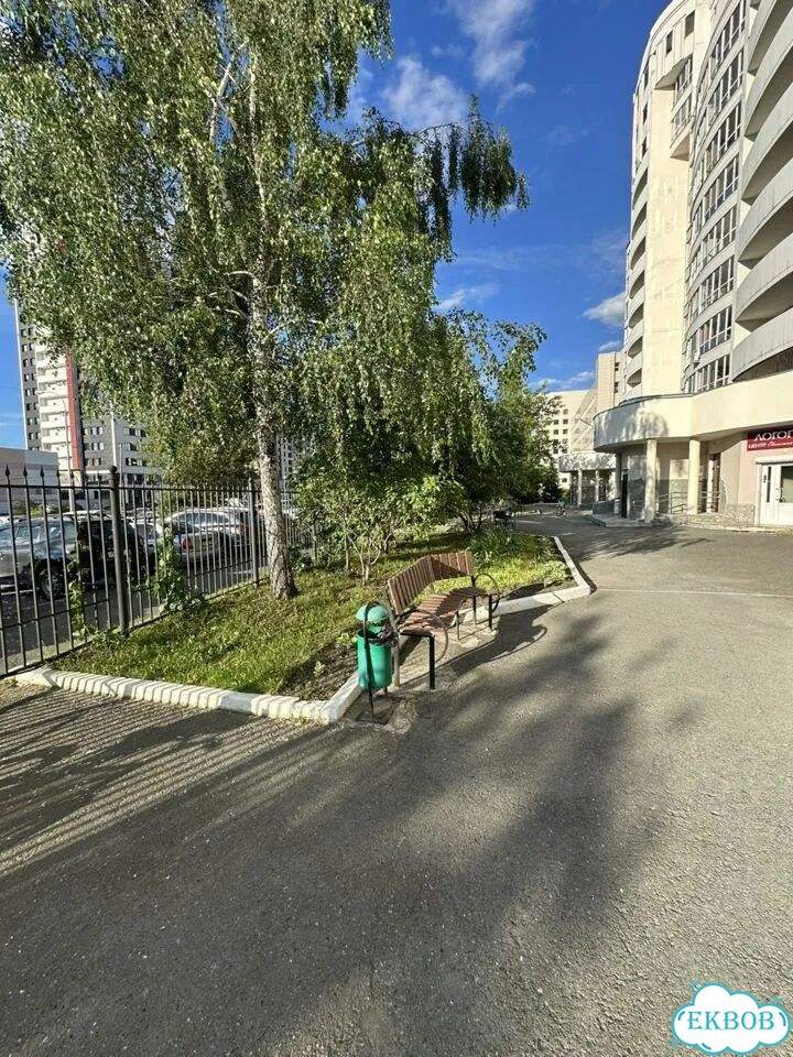 2-к. квартира, 65 м², 10/12 эт. фото 3