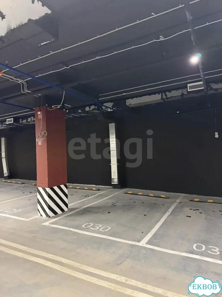 Машиноместо, 13 м² фото 1
