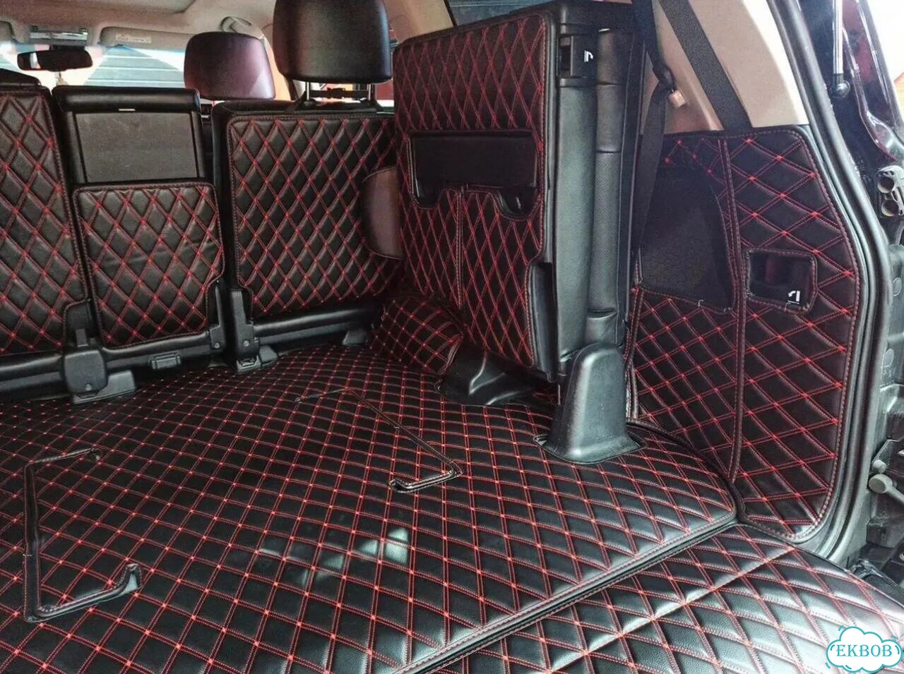 3D коврики в багажник toyota land cruiser 200 фото 4