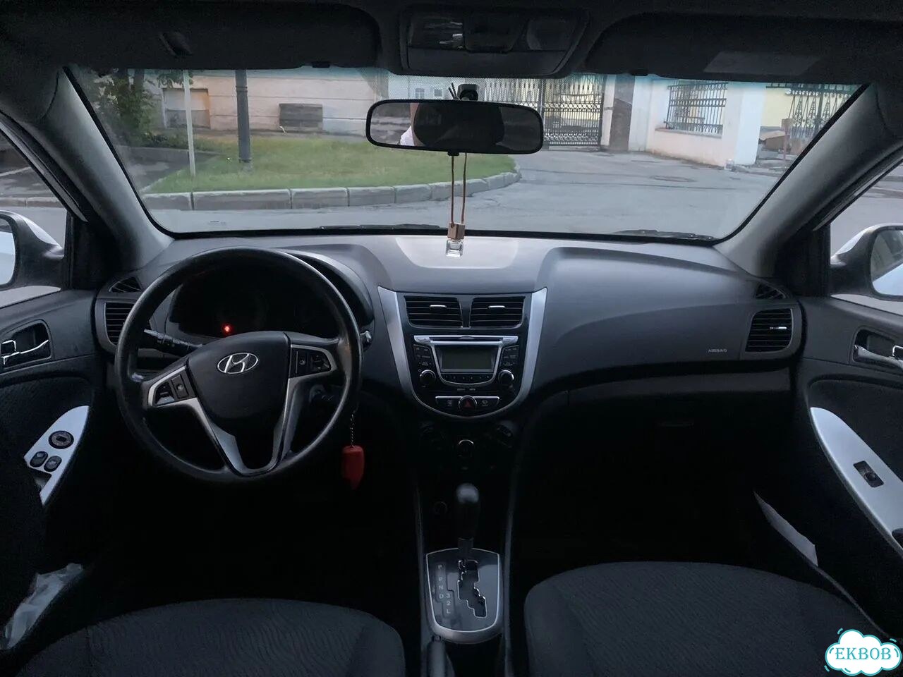Hyundai Solaris 1.6 AT, 2011, 140 000 км фото 10