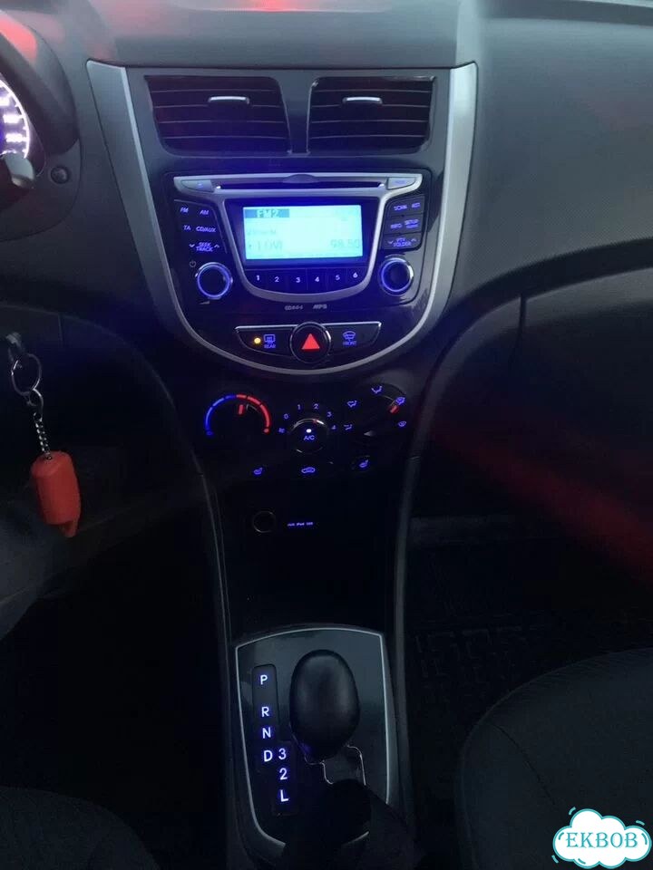 Hyundai Solaris 1.6 AT, 2011, 140 000 км фото 11