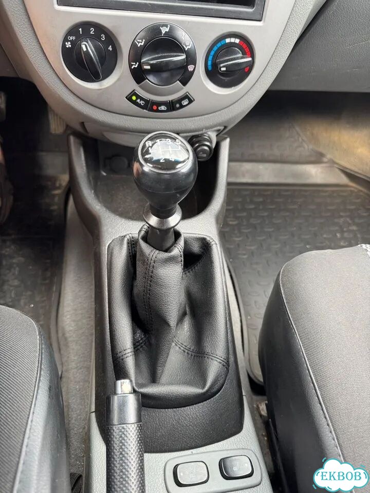 Chevrolet Lacetti 1.6 MT, 2011, 266 800 км фото 13