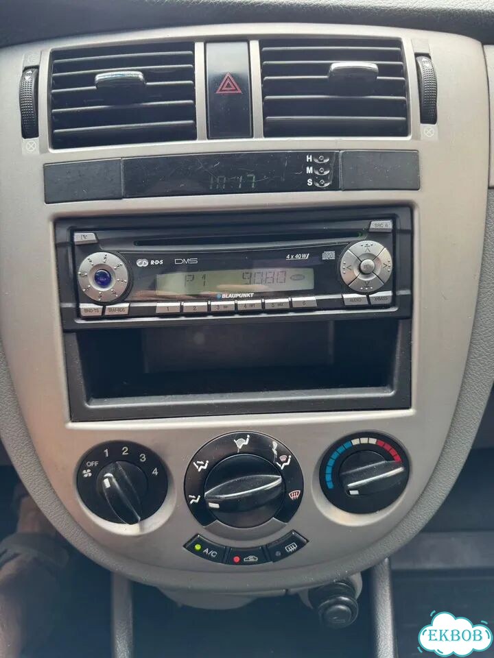 Chevrolet Lacetti 1.6 MT, 2011, 266 800 км фото 9