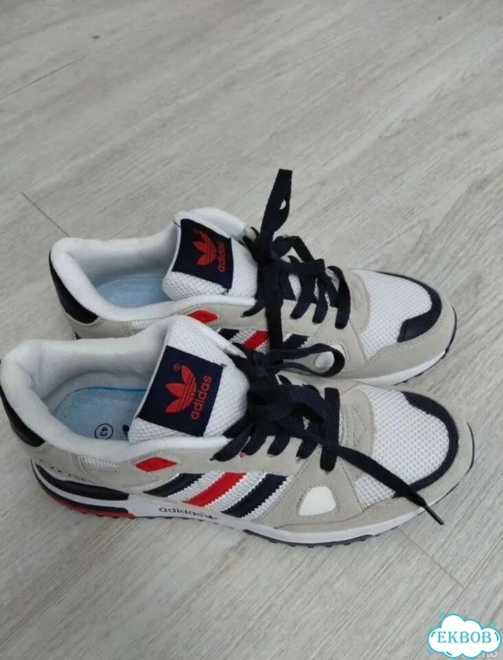 Кроссовки adidas фото 1