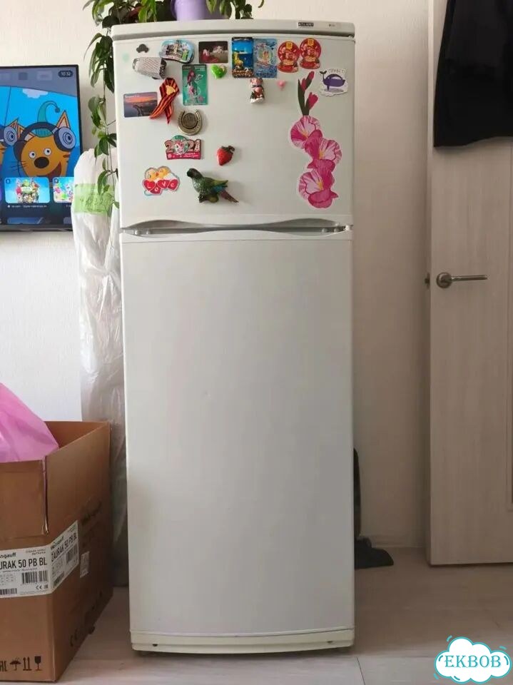 Холодильник бу фото 1