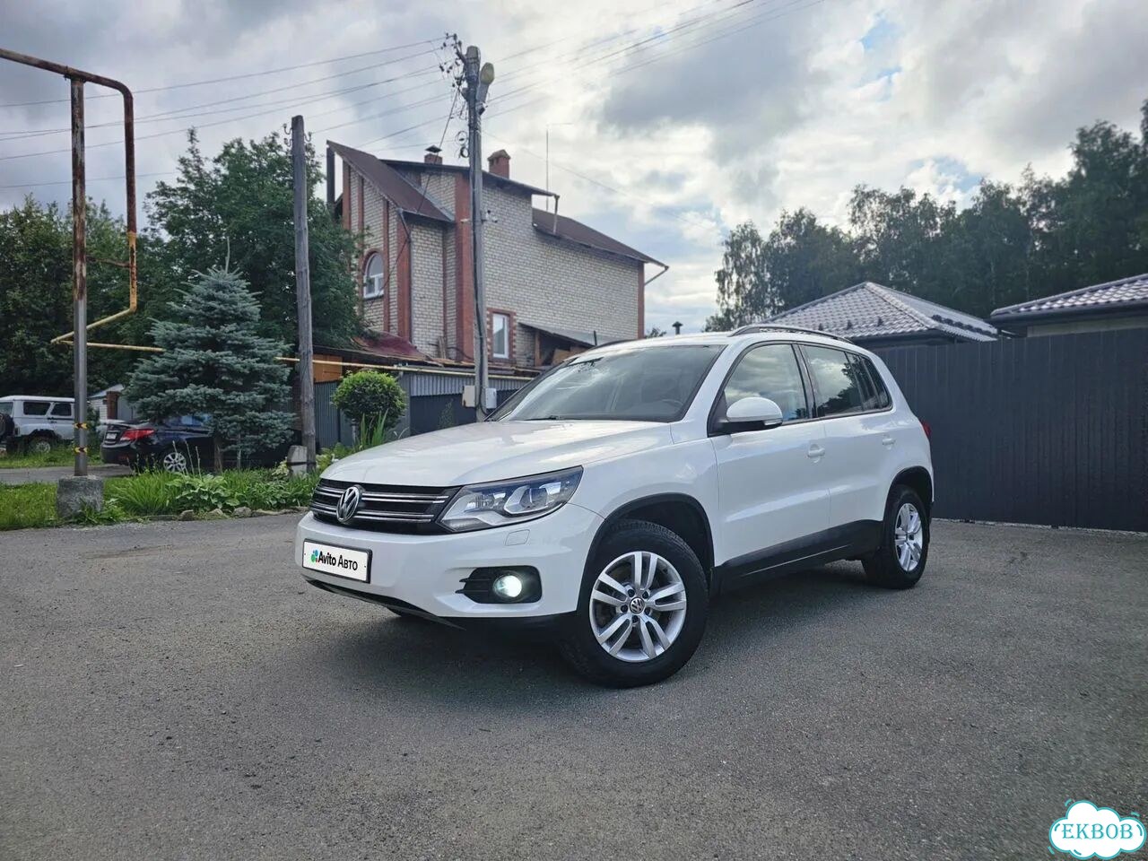 Volkswagen Tiguan 2.0 AT, 2011, 209 347 км фото 1