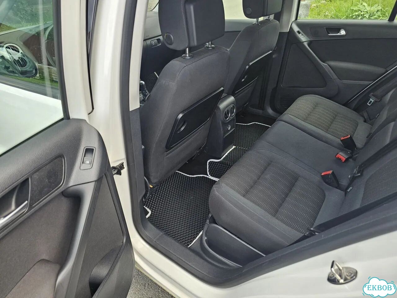 Volkswagen Tiguan 2.0 AT, 2011, 209 347 км фото 12