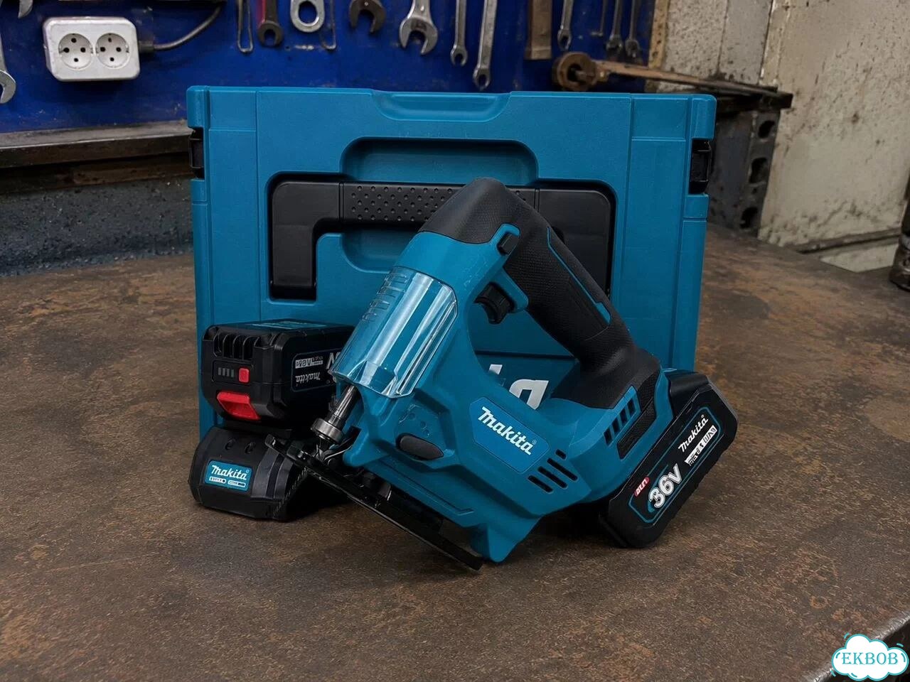 Лобзик аккумуляторный Makita M45 фото 2