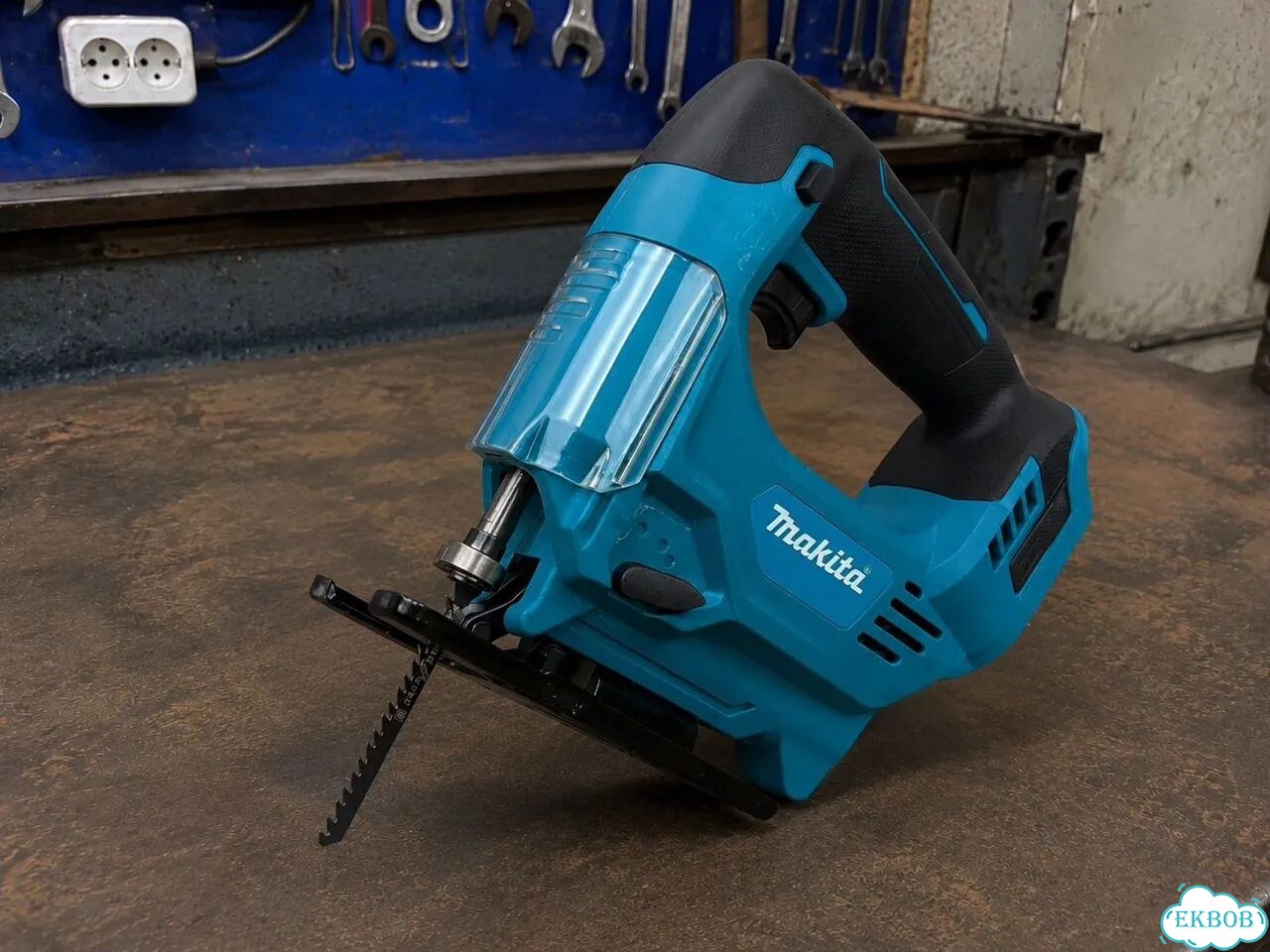 Лобзик аккумуляторный Makita M45 фото 7