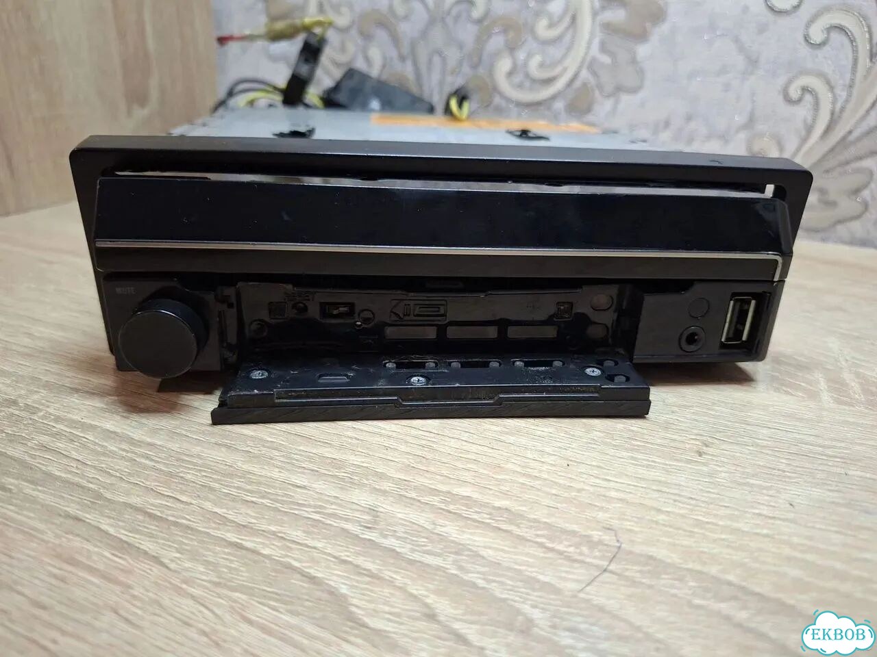 Продам Магнитола Pioneer AVH-5400DVD фото 5