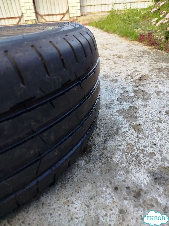 Nokian Tyres Hakka Black 2 235/55 R17 200V фото 3
