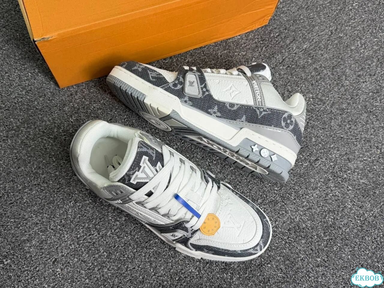 Кроссовки Louis Vuitton Trainer тренд фото 10
