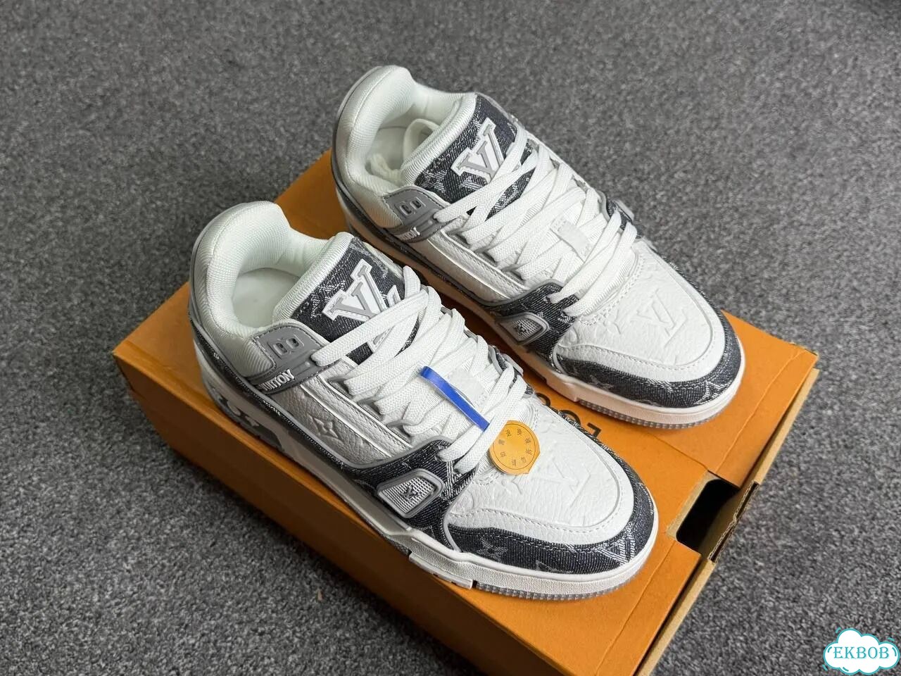 Кроссовки Louis Vuitton Trainer тренд фото 7