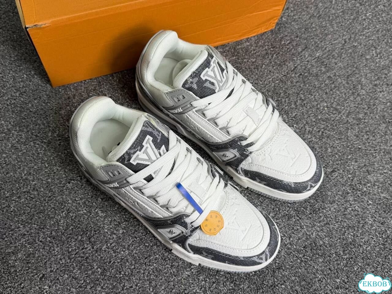 Кроссовки Louis Vuitton Trainer тренд фото 8