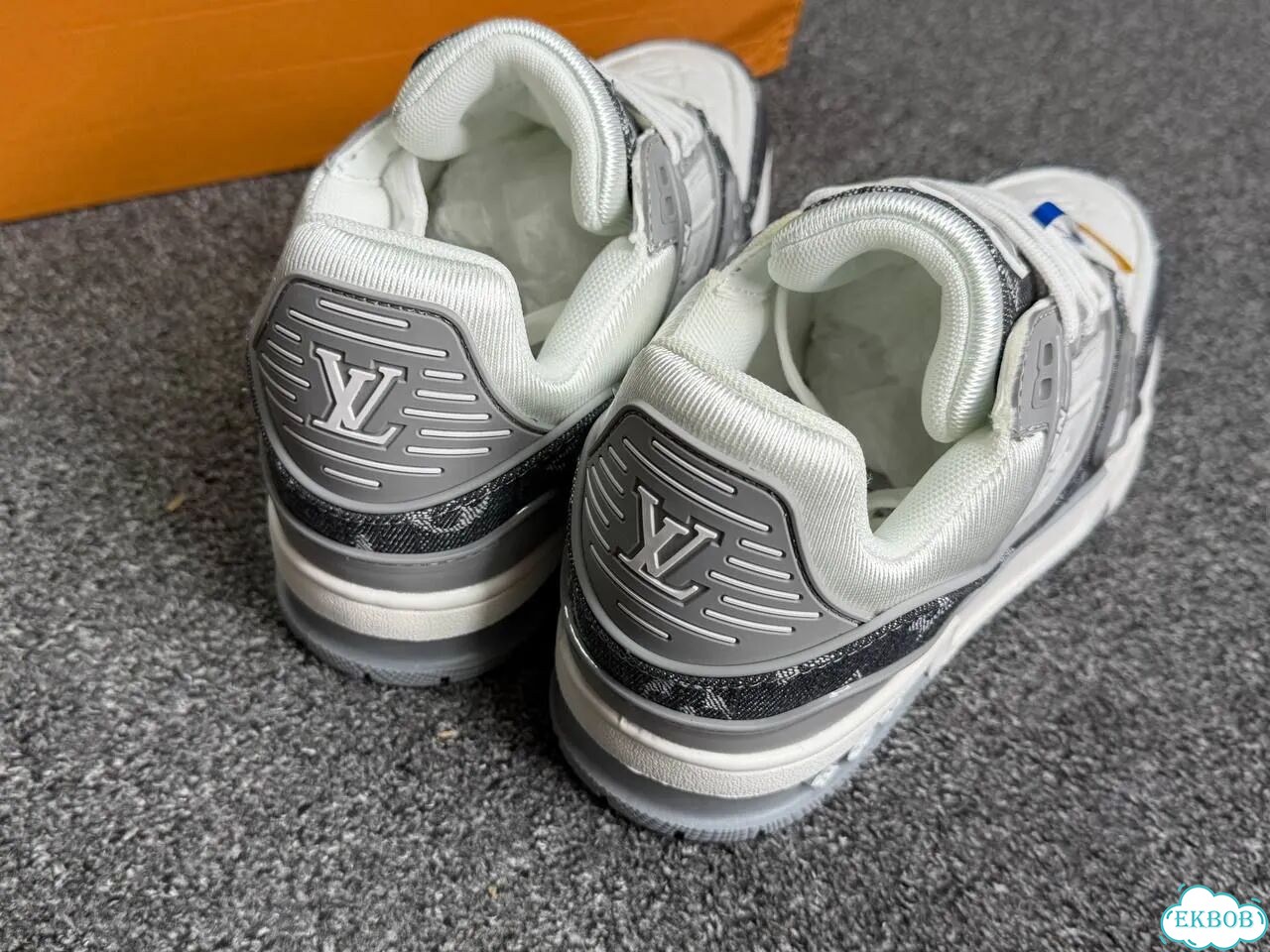 Кроссовки Louis Vuitton Trainer тренд фото 9