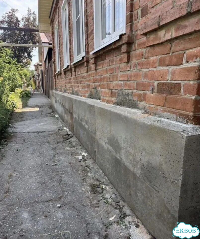 Замена венцов ремонт фундамента отмостка фото 10