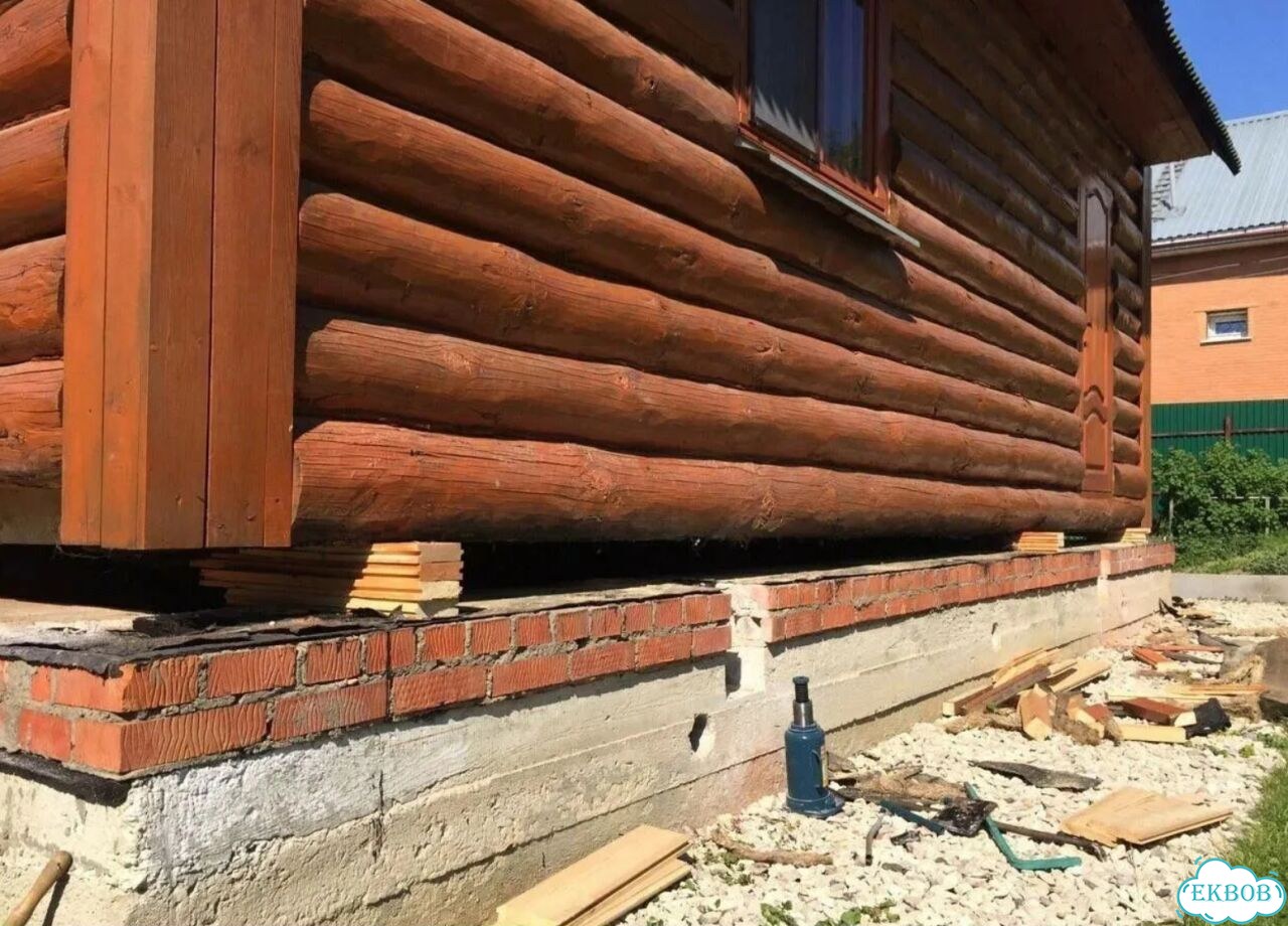 Замена венцов ремонт фундамента отмостка фото 5