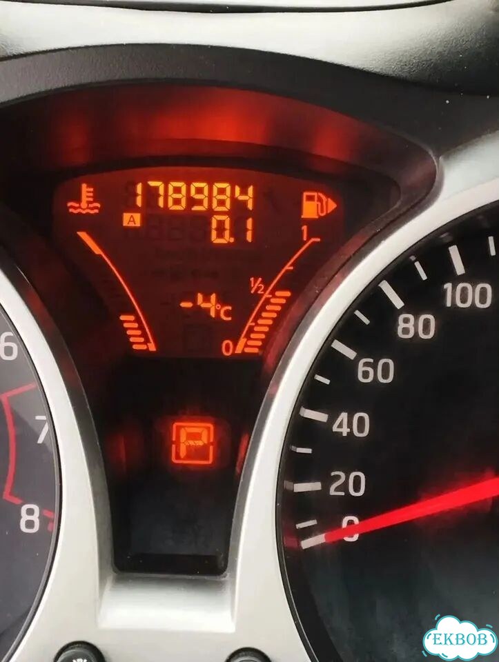 Nissan Juke 1.6 CVT, 2012, 178 984 км фото 7