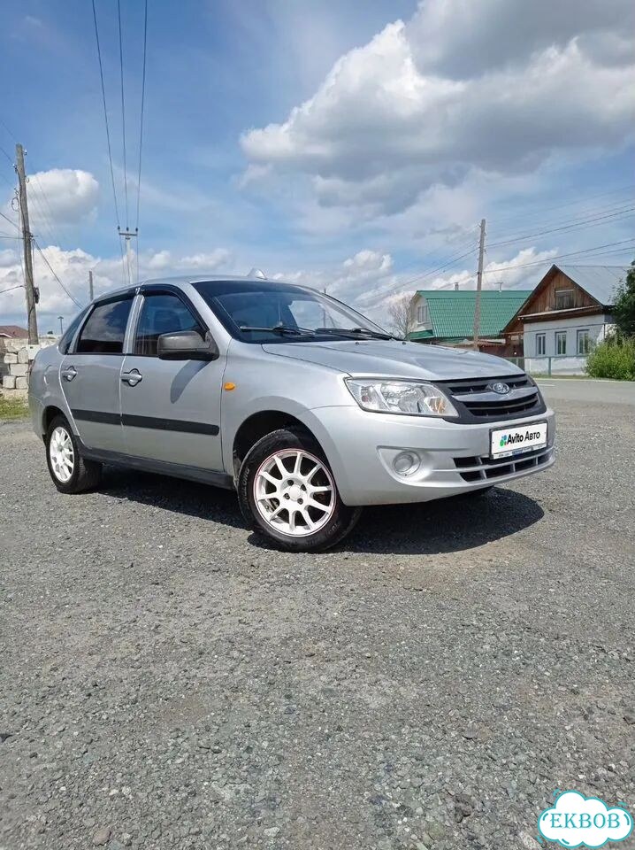 ВАЗ (LADA) Granta 1.6 MT, 2012, 280 000 км фото 2